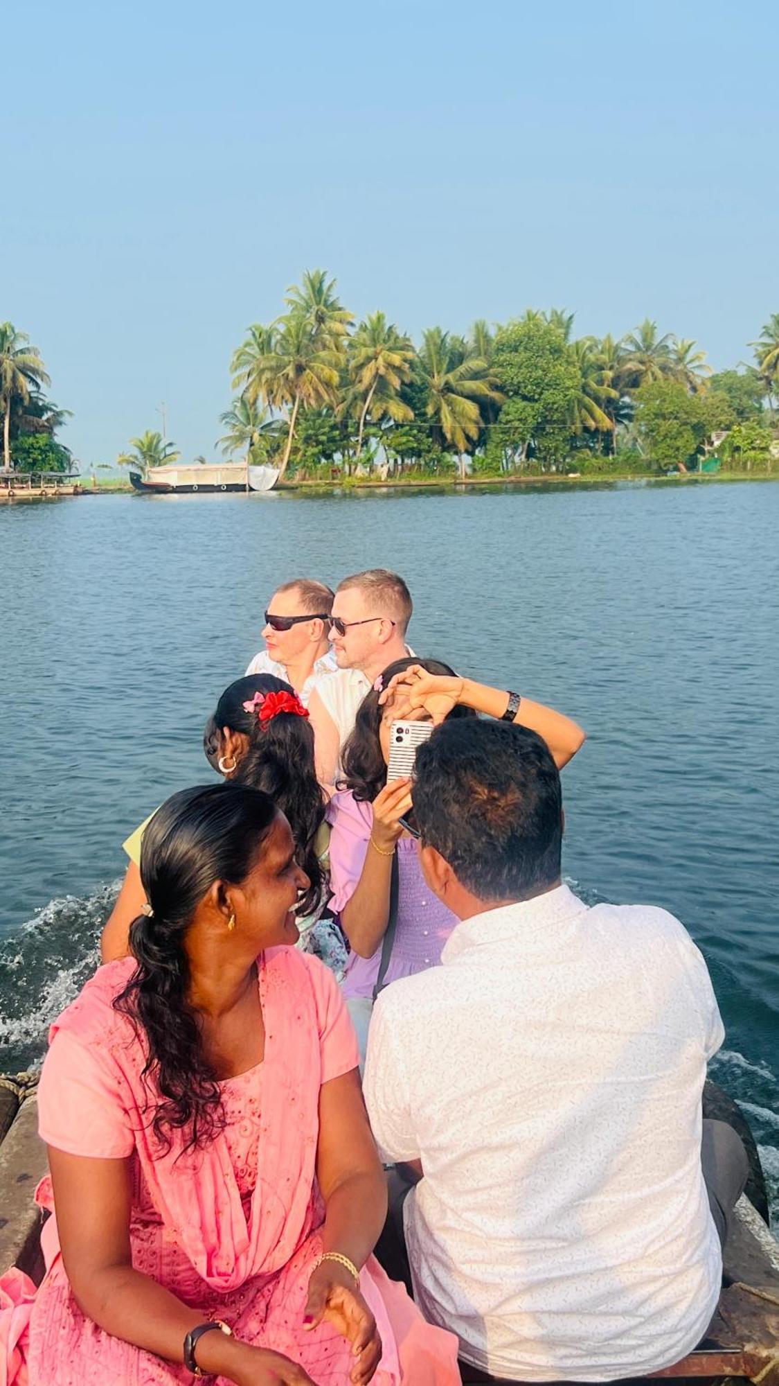 Marari Eclipse Homestays Alappuzha Bagian luar foto
