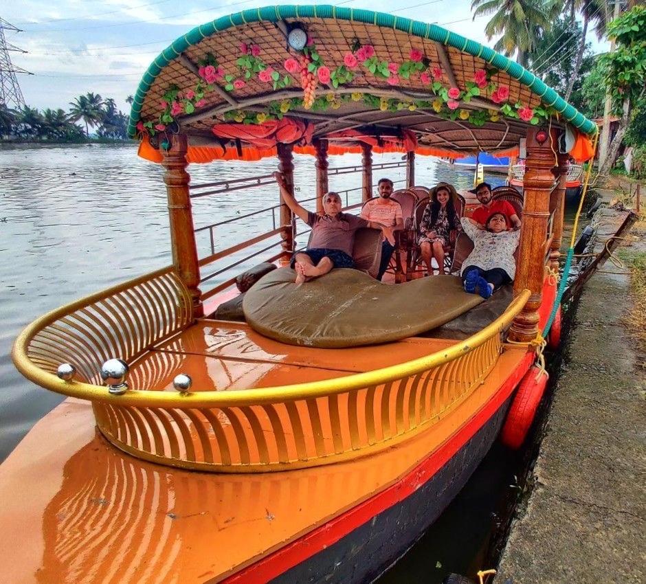 Marari Eclipse Homestays Alappuzha Bagian luar foto